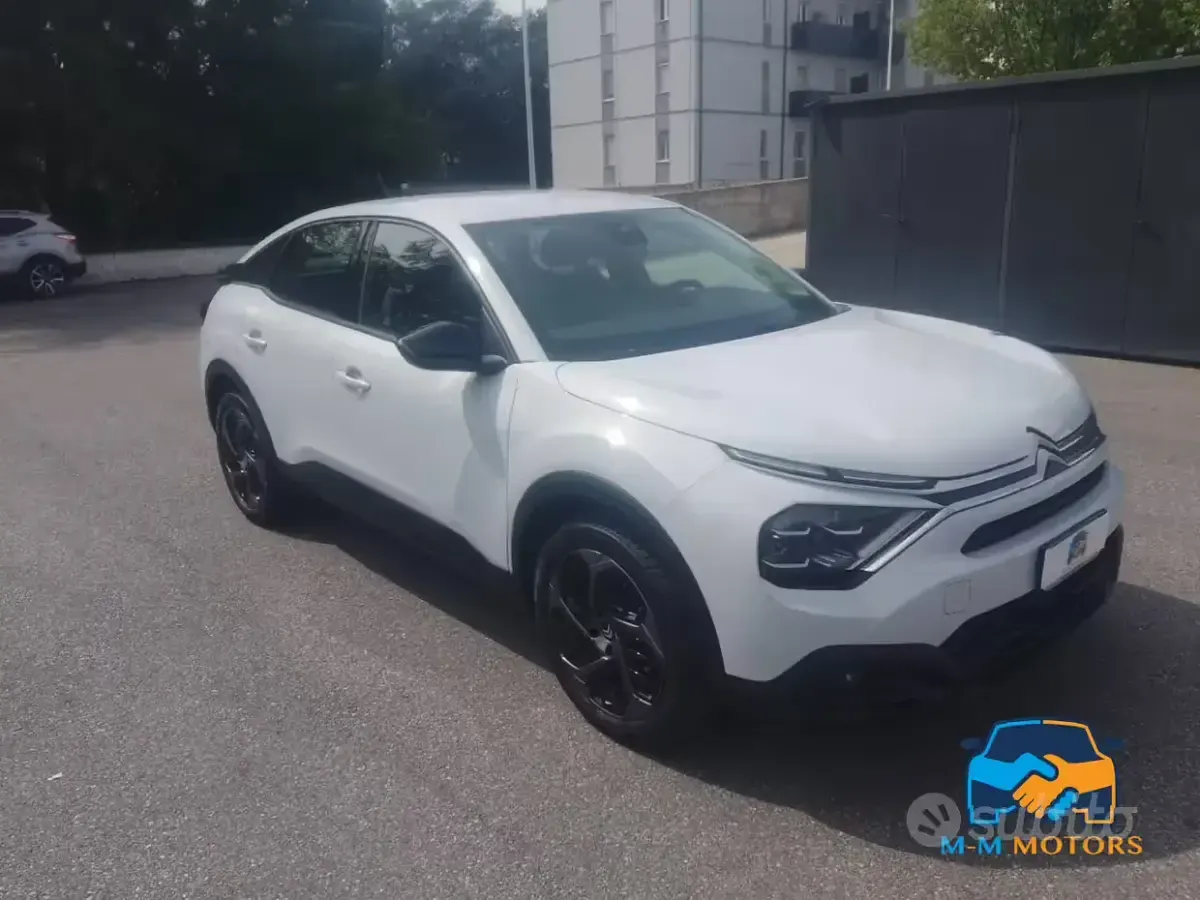 Usata Citroën C4 Shine 131 CV (96 kW) 2024 Bianco SUV