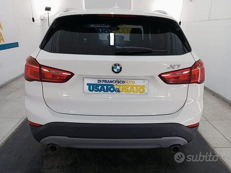 Usata BMW X1 Comfort Edition 190 CV (139 kW) 2015 Bianco metallizzato SUV