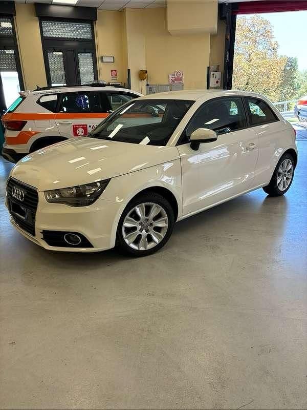 Usata Audi A1 Ambition 90 CV (66 kW) 2013 Bianco Utilitaria