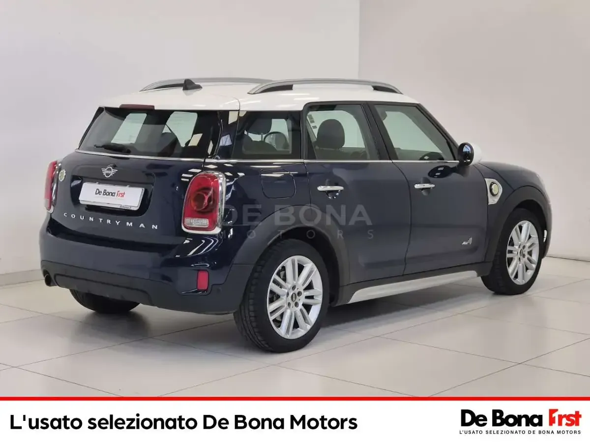Usata Mini Cooper SE Hype 164 kW (224 CV) 2019 Lapisluxury blue pastello extr Utilitaria