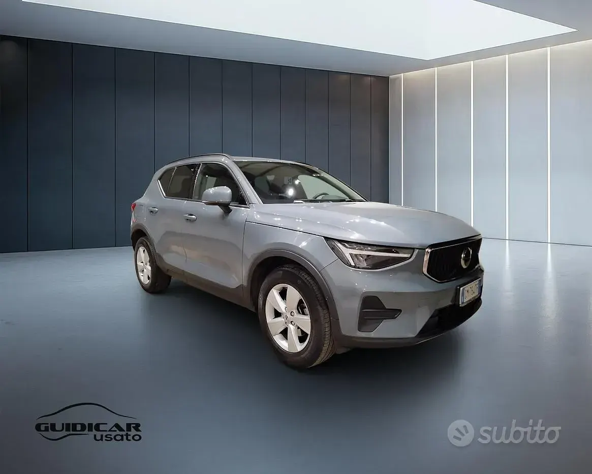 Usata Volvo XC40 129 CV (94 kW) 2023 Nero SUV