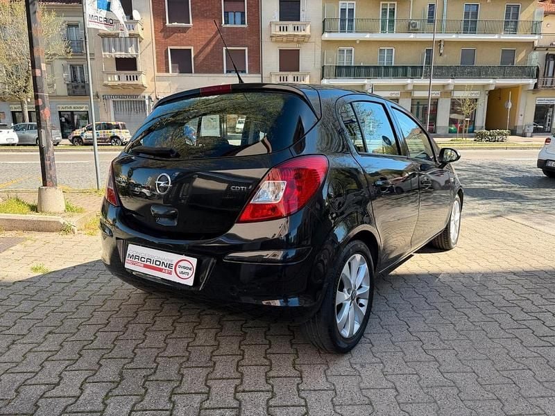 Usata Opel Corsa 75 CV (55 kW) 2012 Nero Utilitaria