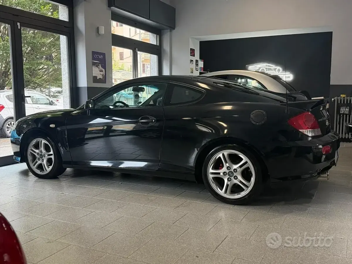 Usata Hyundai Coupé 167 CV (122 kW) 2006 Nero Coupé