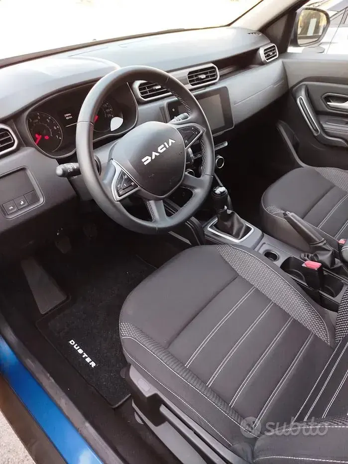 Usata Dacia Duster Extreme 101 CV (74 kW) 2023 Bluazzurro SUV