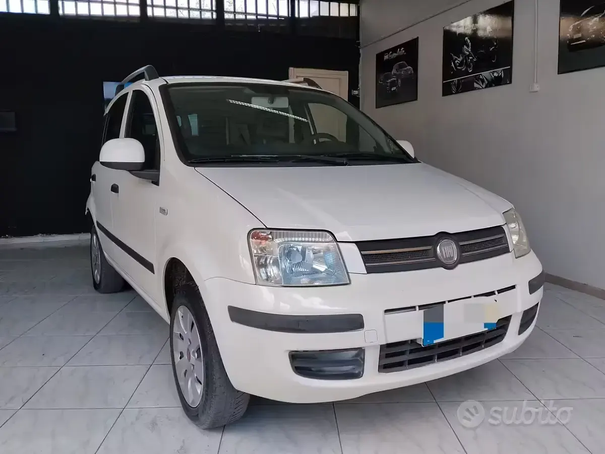 Usata Fiat Panda 69 CV (50 kW) 2011 Bianco Utilitaria