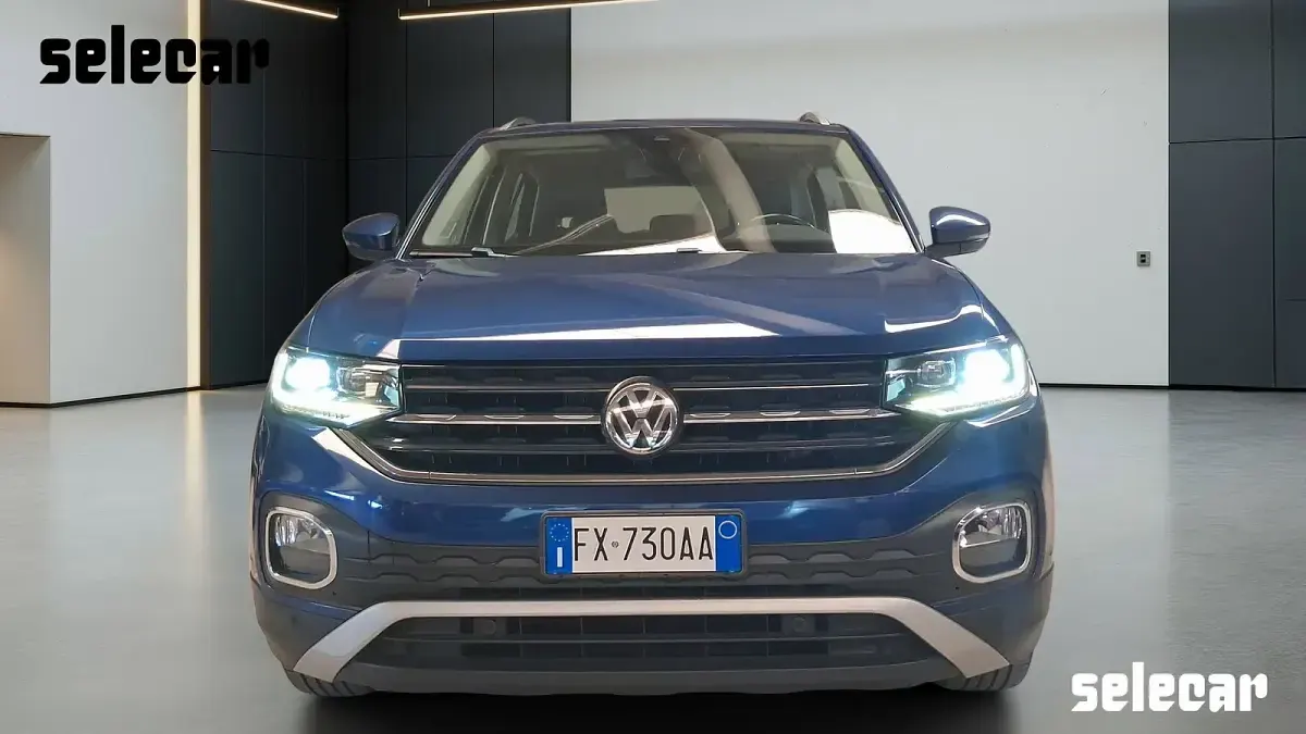 Usata VW T-Cross Advance 95 CV (69 kW) 2019 Reef blue metallizzato SUV