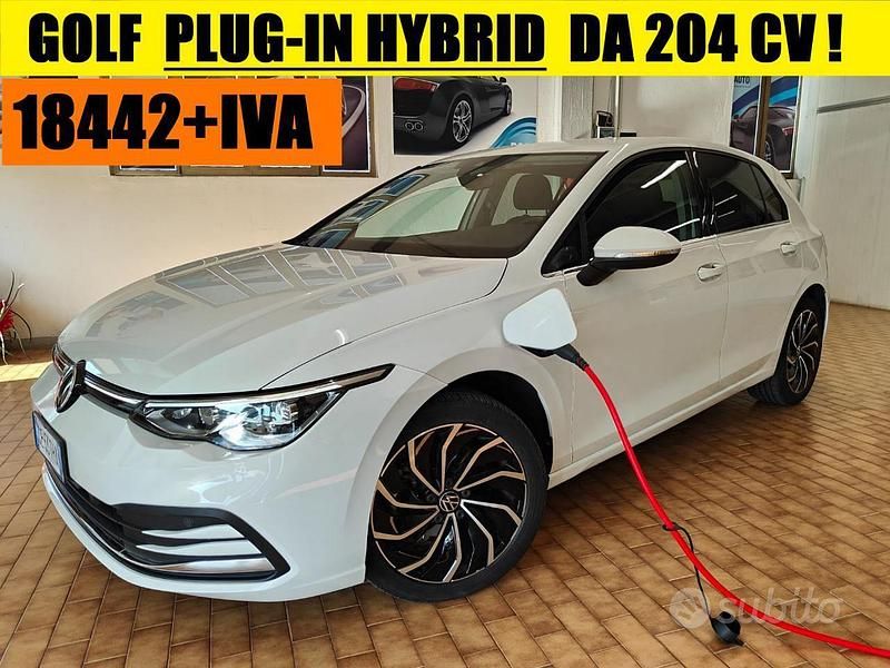 Bianco Usata 2021 VW Golf VIII Tre volumi | 22.490 € (Super prezzo) - Immagine 1/4