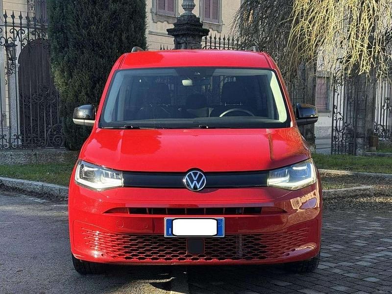Usata VW Caddy Maxi California 122 CV (89 kW) 2022 Rosso Monovolume
