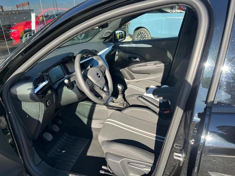 Usata Opel Corsa 100 CV (73 kW) 2024 Nero