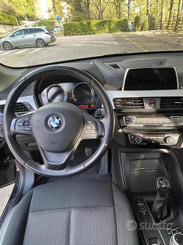 Usata BMW X1 150 CV (110 kW) 2019 Nero SUV