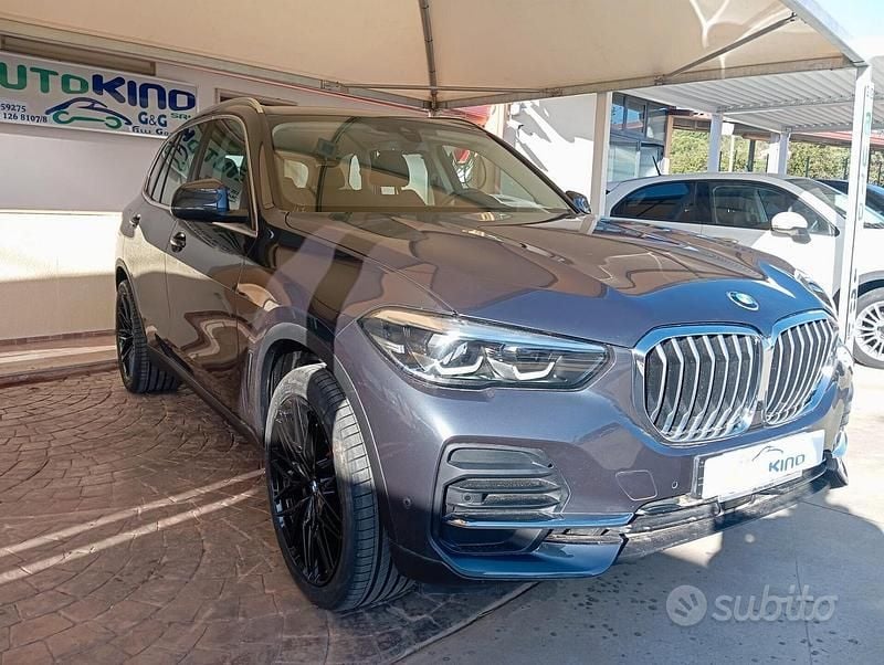 Usata BMW X5 xLine 231 CV (169 kW) 2022 Grigio SUV