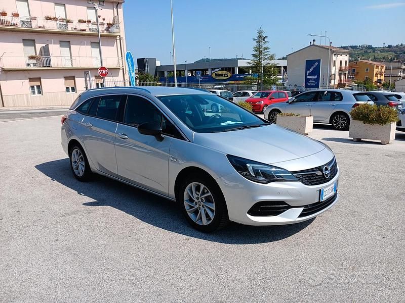 Occasion Opel Astra Elegance 122 ch (89 kW) 2021 Gris Break