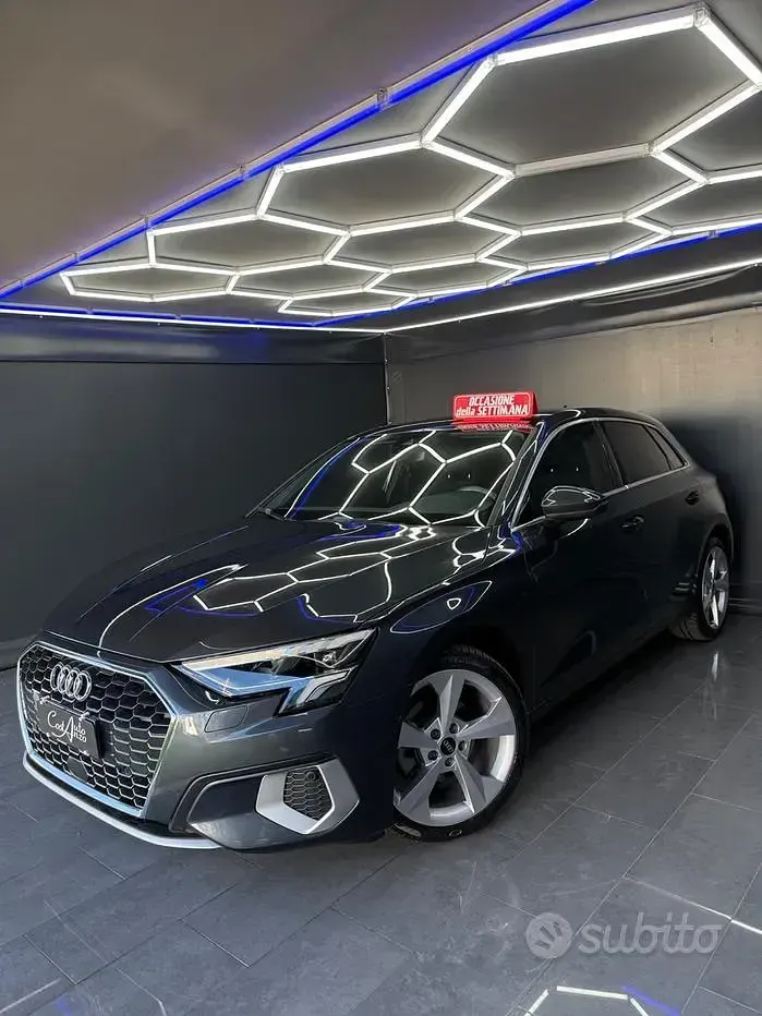 Usata Audi A3 S-Line 116 CV (85 kW) 2022 Grigio Berlina