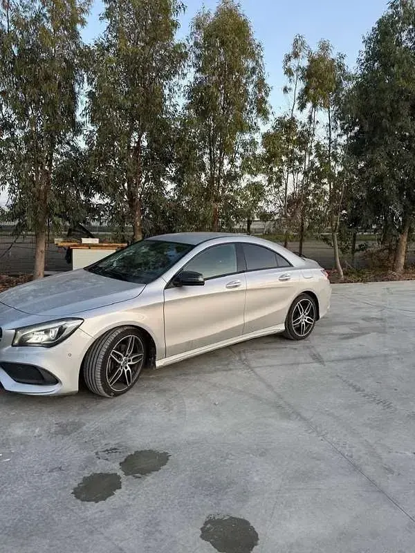 Usata Mercedes CLA200 Business 136 CV (100 kW) 2017 Coupé