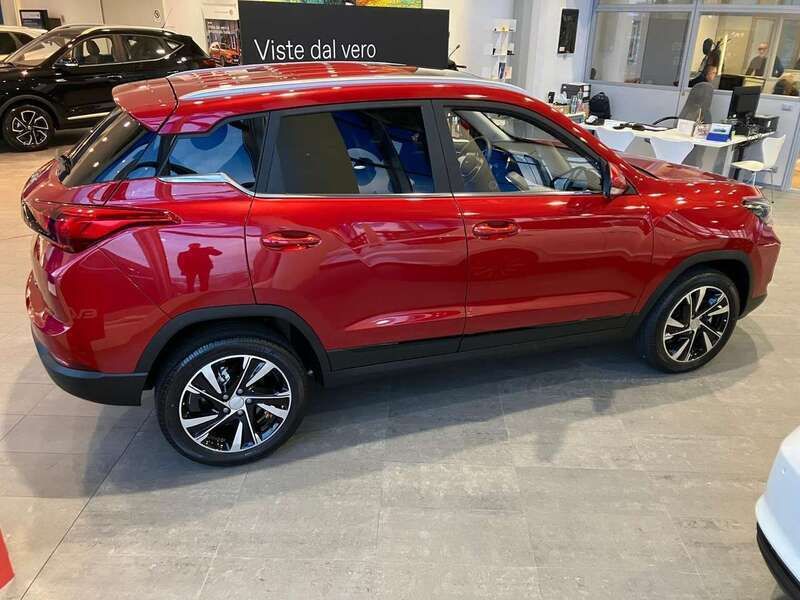 Usata EVO Evo 5 86 kW (118 CV) 2024 Rosso SUV