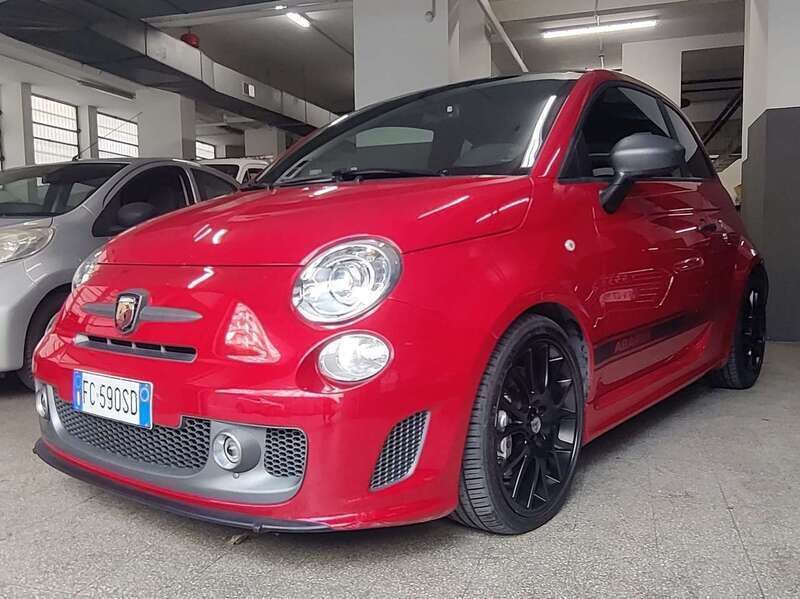 Usata Abarth 595 Competizione 179 CV (131 kW) 2016 Rosso metallizzato Utilitaria