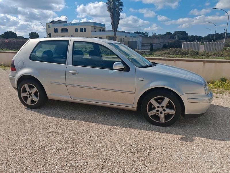 Usata VW Golf IV GTI 115 CV (84 kW) 2000 Berlina
