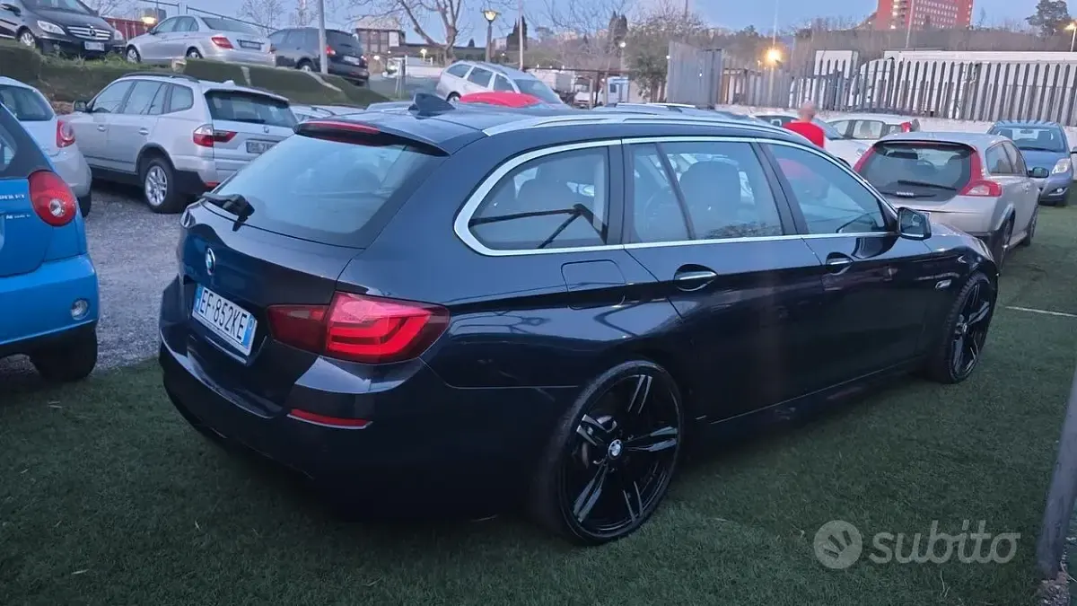 Usata BMW 520 184 CV (135 kW) 2011 Blu Station wagon