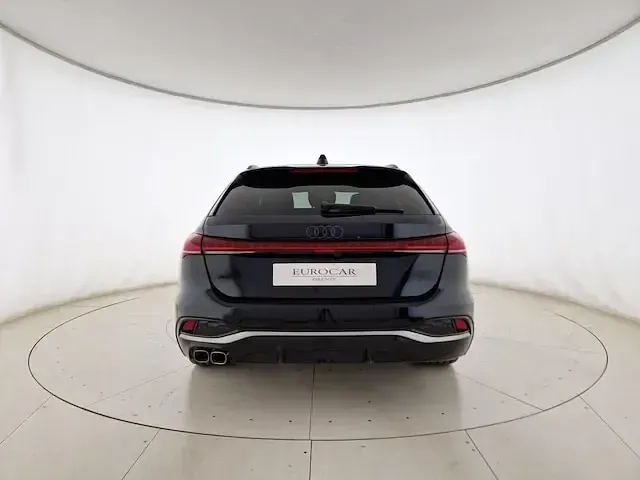 Nuova Audi A5 S-Line 204 CV (150 kW) 2025 Nero mito metallizzato Station wagon