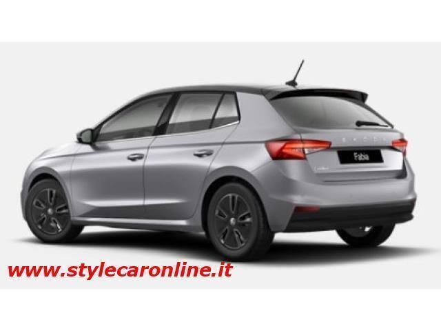 Usata Skoda Fabia Style 80 CV (58 kW) 2023 Argento metallizzato Utilitaria