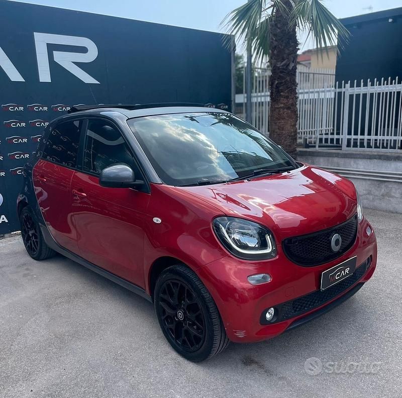 Usata Smart ForFour Prime 90 CV (66 kW) 2016 Rosso Utilitaria