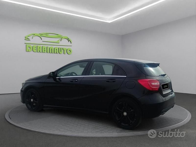 Usata Mercedes A180 Premium 108 CV (79 kW) 2014 Nero Berlina