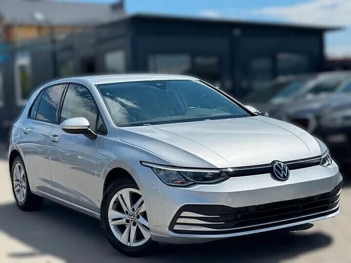 Usata VW Golf VIII Life 150 CV (110 kW) 2022 Argento Berlina