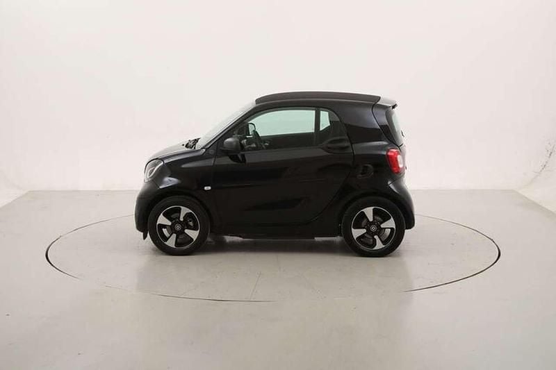 Usata Smart ForTwo Coupé Passion 60 kW (82 CV) 2022 Nero Utilitaria