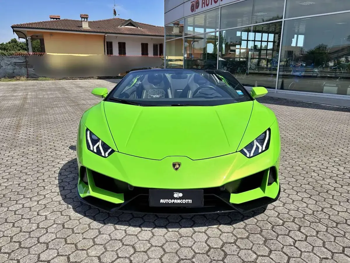 Usata Lamborghini Huracán 639 CV (469 kW) 2022 Verde Cabrio