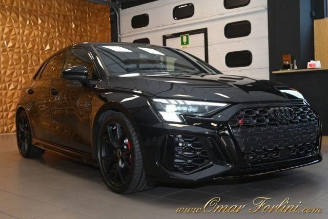 Usata Audi RS3 Ambiente 400 CV (294 kW) 2024 Nero Berlina