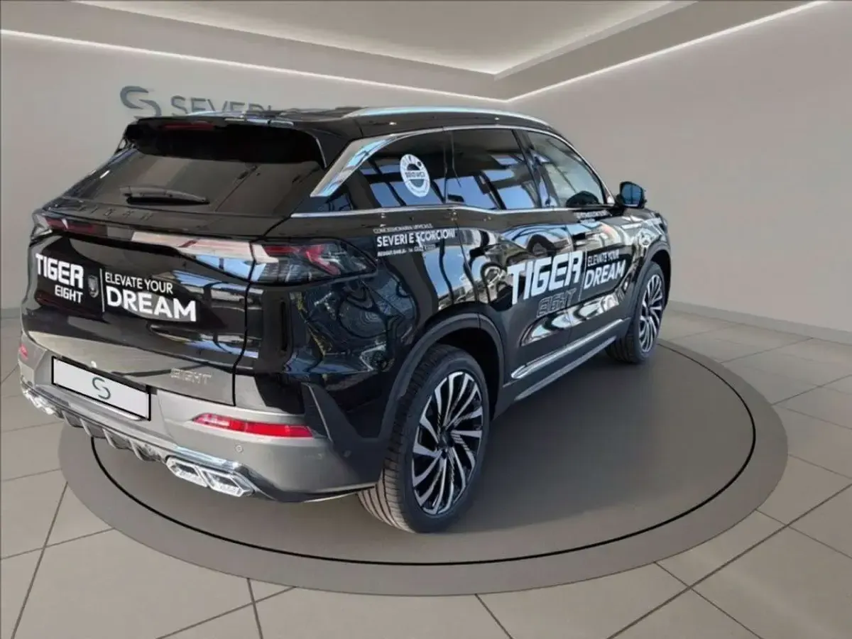 Nuova Tiger Eight 167 CV (122 kW) 2026 Nero metallizzato SUV