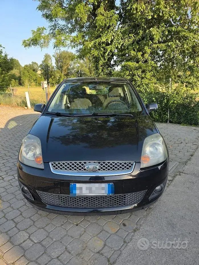 Usata Ford Fiesta 68 CV (50 kW) 2008 Utilitaria