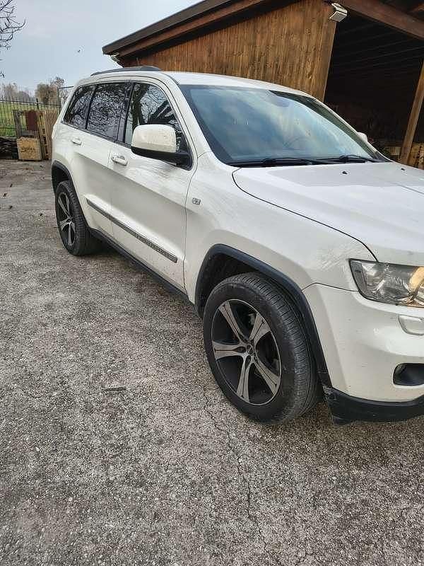 Usata Jeep Grand Cherokee Laredo 190 CV (139 kW) 2012 SUV