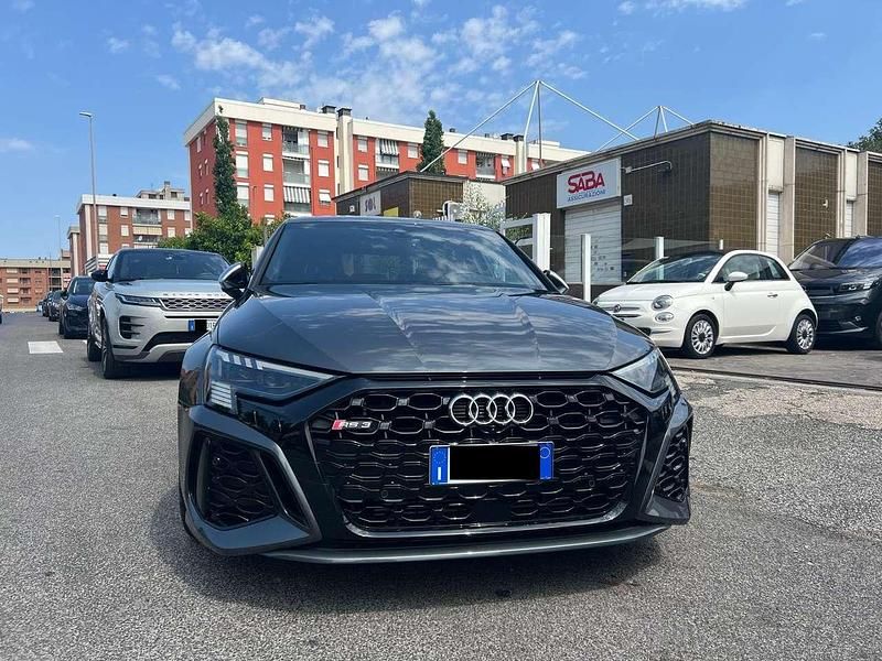 Usata Audi RS3 Ambiente 400 CV (294 kW) 2024 Grigio daytona Berlina
