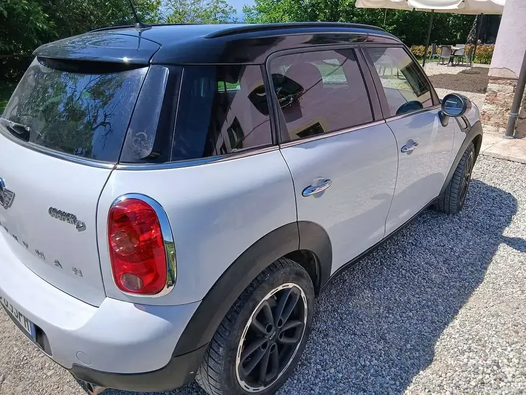 Usata Mini Cooper D Countryman 111 CV (81 kW) 2016 Bianco SUV