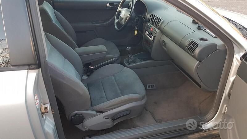 Usata Audi A3 Attraction 125 CV (91 kW) 1999 Grigio Utilitaria