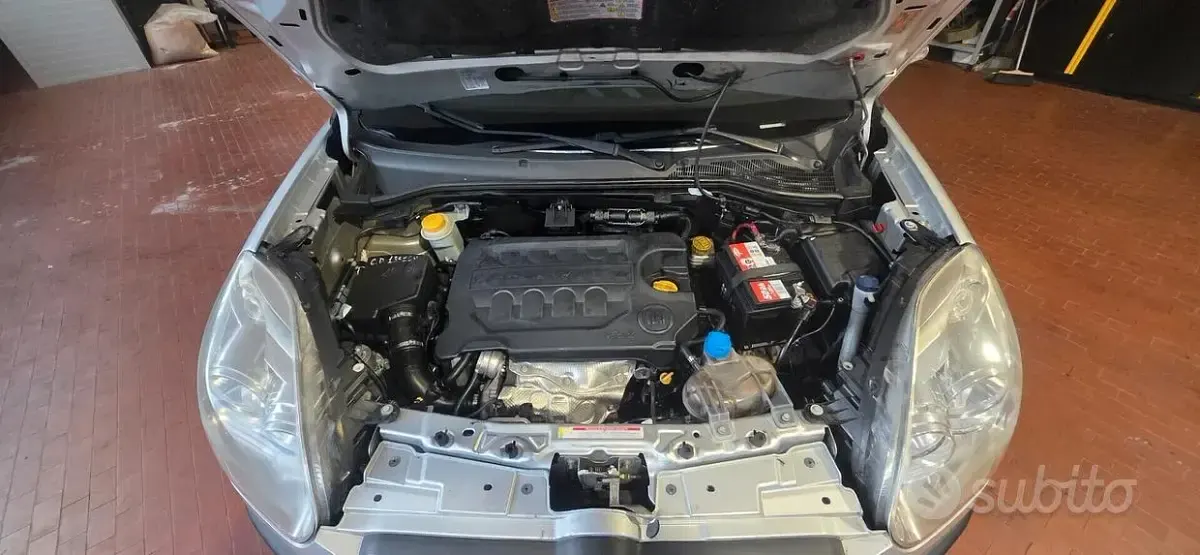 Usata Fiat Doblò Active 90 CV (66 kW) 2013 Grigio Monovolume