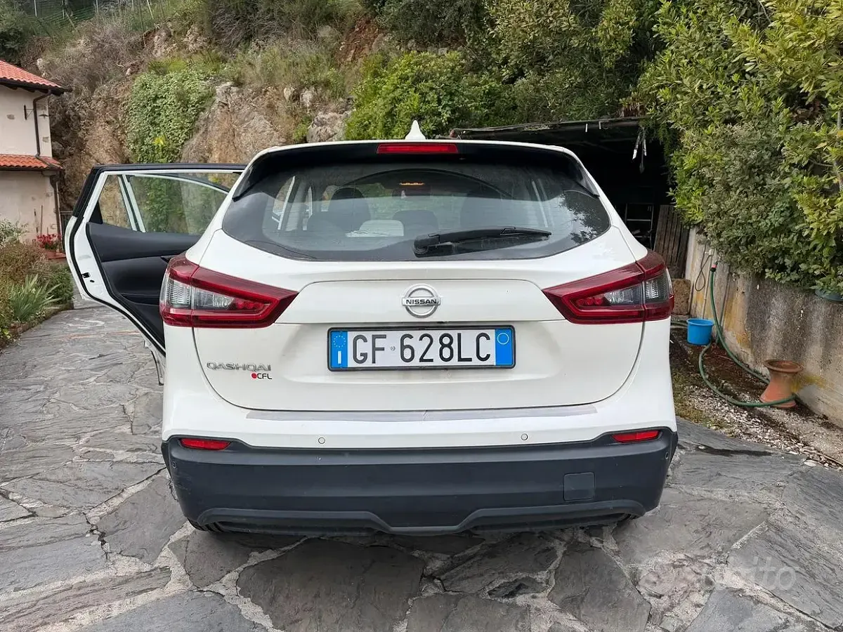 Usata Nissan Qashqai 140 CV (102 kW) 2021 Bianco SUV