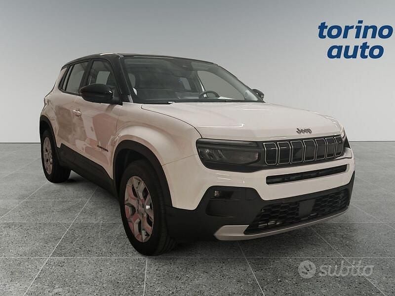 Bianco Nuova 2025 Jeep Avenger Altitude SUV | 22.590 € (Buon prezzo) - Immagine 1/4