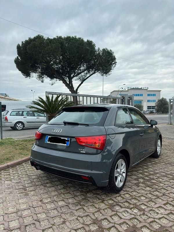 Usata Audi A1 82 CV (60 kW) 2016 Grigio Utilitaria