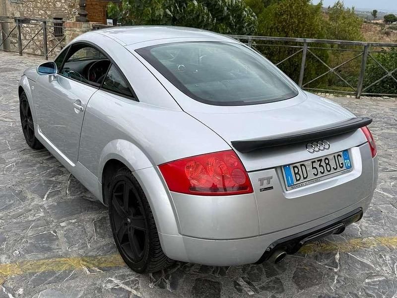 Usata Audi TT 179 CV (131 kW) 1999 Argento Coupé