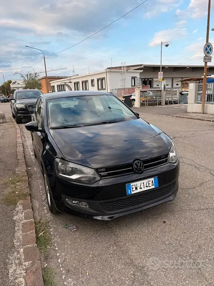 Usata VW Polo 75 CV (55 kW) 2014 Nero Utilitaria