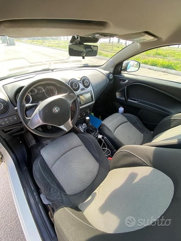 Usata Alfa Romeo MiTo 79 CV (58 kW) 2009 Bianco Utilitaria