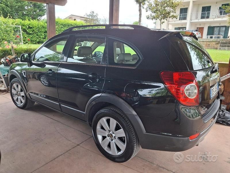 Usata Chevrolet Captiva 2009 Nero SUV