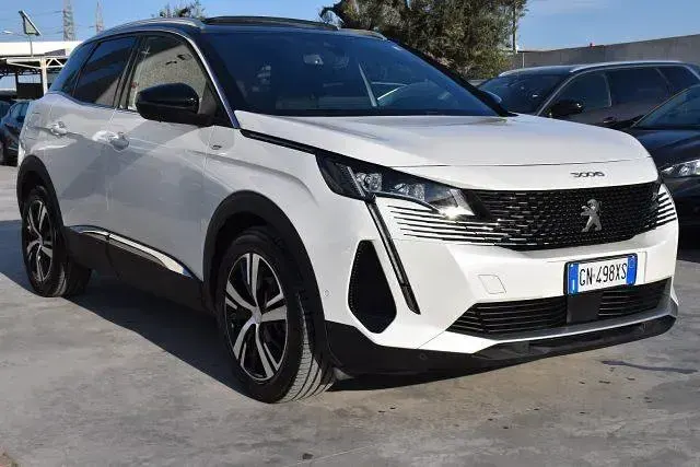 Usata Peugeot 3008 GTi 131 CV (96 kW) 2023 Bianco SUV