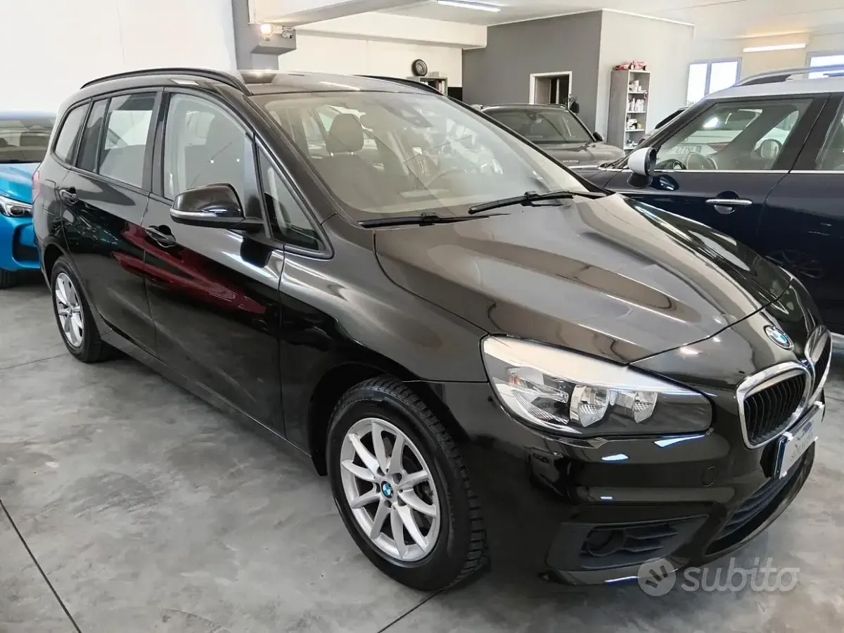 Usata BMW 216 Efficient Dynamics 116 CV (85 kW) 2016 Nero Monovolume
