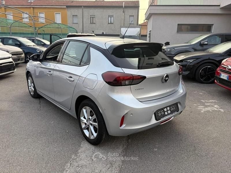Usata Opel Corsa Elegance 101 CV (74 kW) 2022 Argento Berlina
