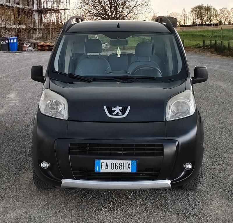 Usata Peugeot Bipper Outdoor 70 CV (51 kW) 2010 Nero Monovolume