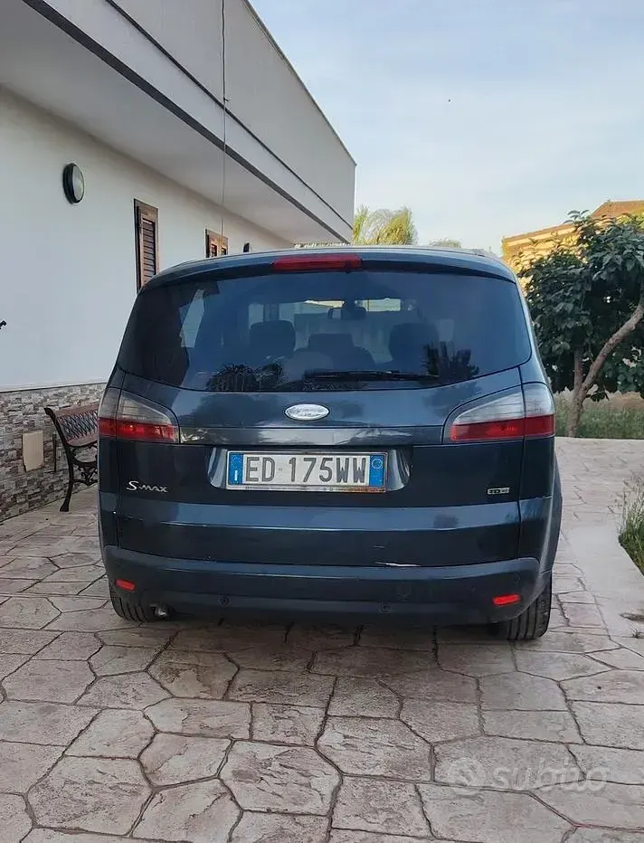 Usata Ford S-MAX S 140 CV (102 kW) 2007 Monovolume