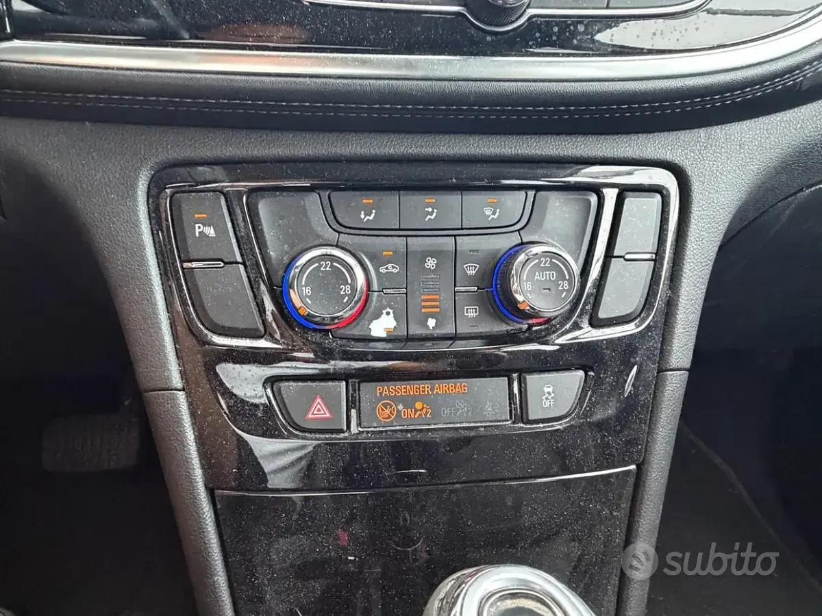 Usata Opel Mokka 110 CV (80 kW) 2017 Nero SUV